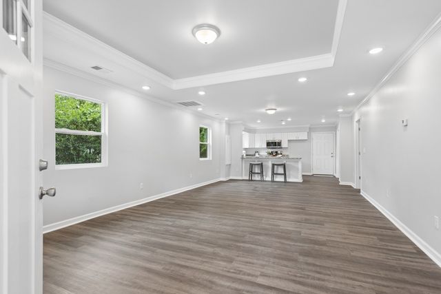 712 N Greenwood Ext, Lebanon, TN 37087