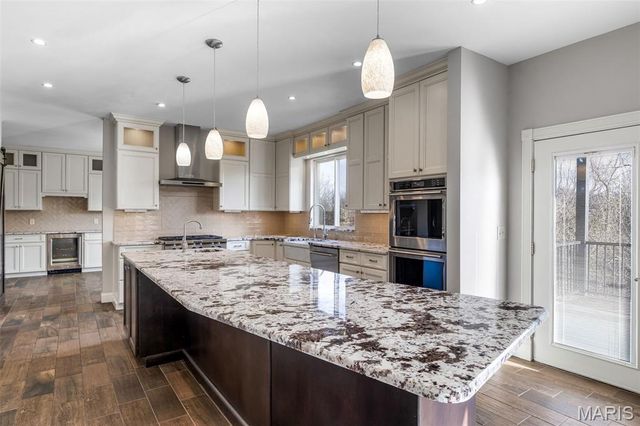 17635 Westhampton Woods Drive, Wildwood, MO 63005