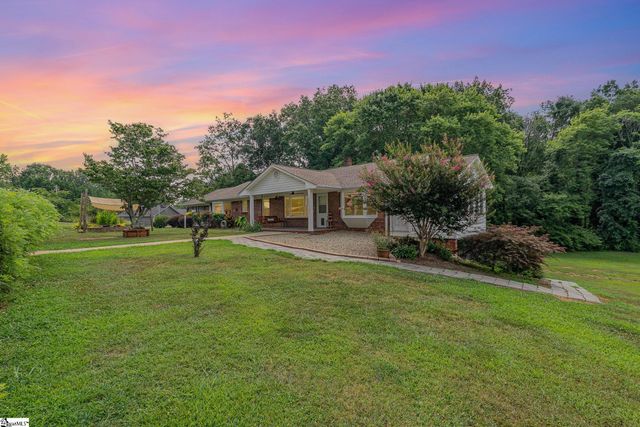 201 Carpenter Drive, Landrum, SC 29356