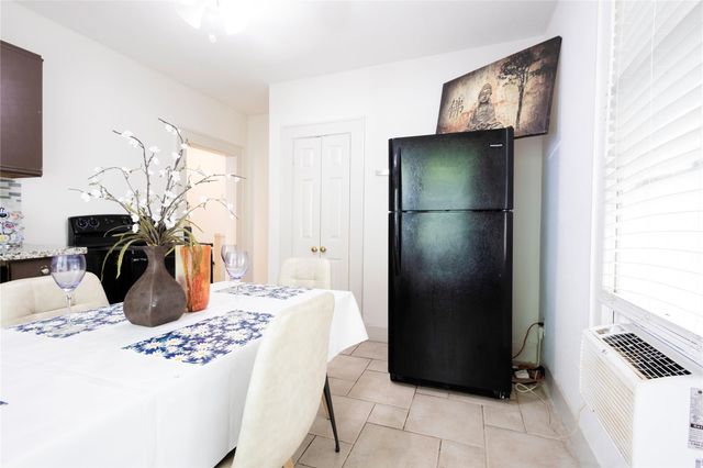 2509 Whitney Street B, Houston, TX 77006
