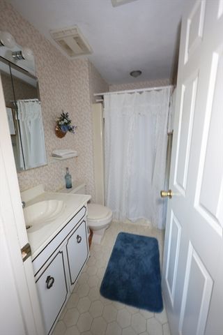 5 Thomas St P8, Saugus, MA 01906