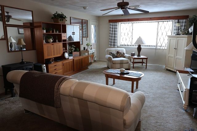 5 Thomas St P8, Saugus, MA 01906