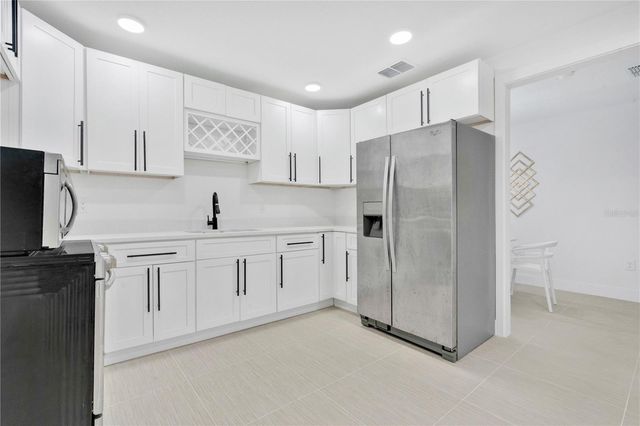 1701 E BAY STREET, Winter Garden, FL 34787