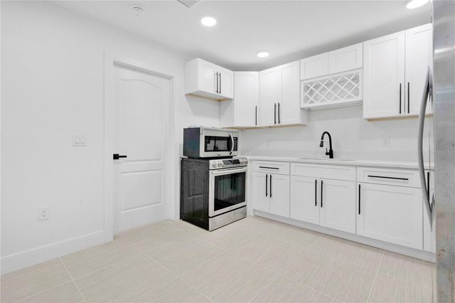 1701 E BAY STREET, Winter Garden, FL 34787