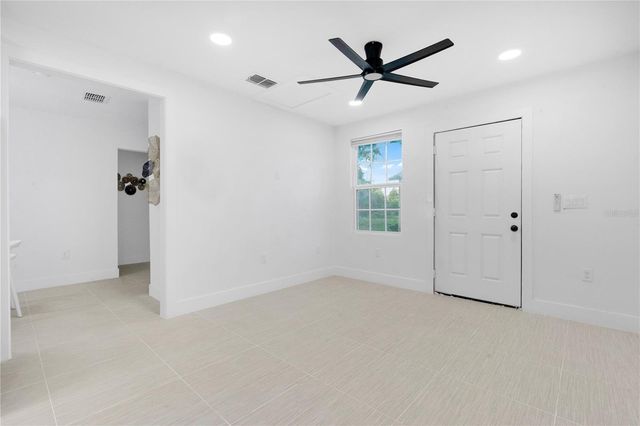 1701 E BAY STREET, Winter Garden, FL 34787