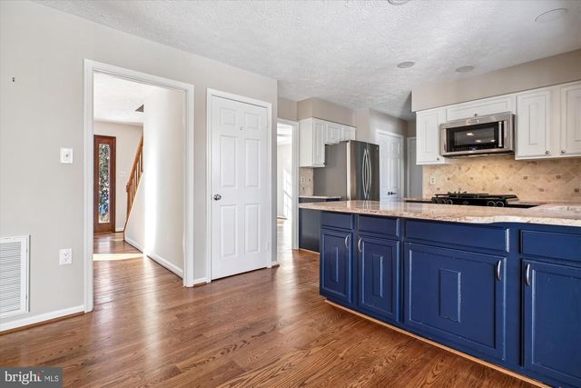 4623 UNIVERSITY DR, Fairfax, VA 22030