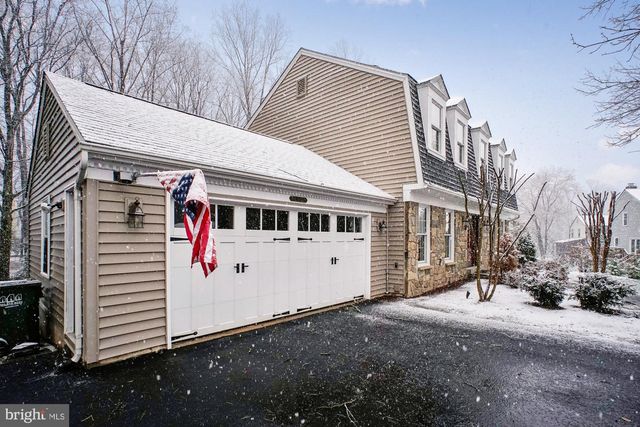 4623 UNIVERSITY DR, Fairfax, VA 22030