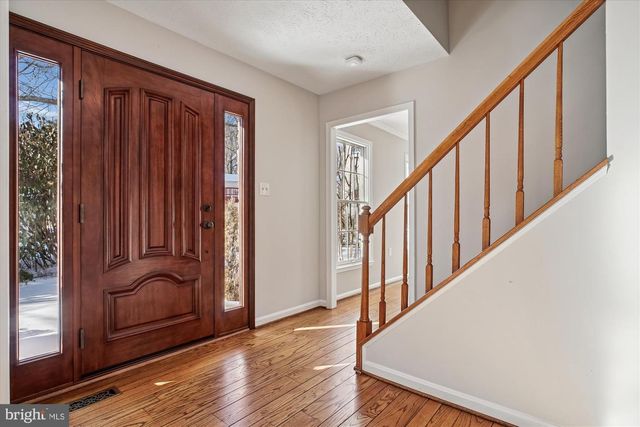 4623 UNIVERSITY DR, Fairfax, VA 22030