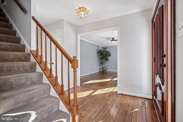 4623 UNIVERSITY DR, Fairfax, VA 22030