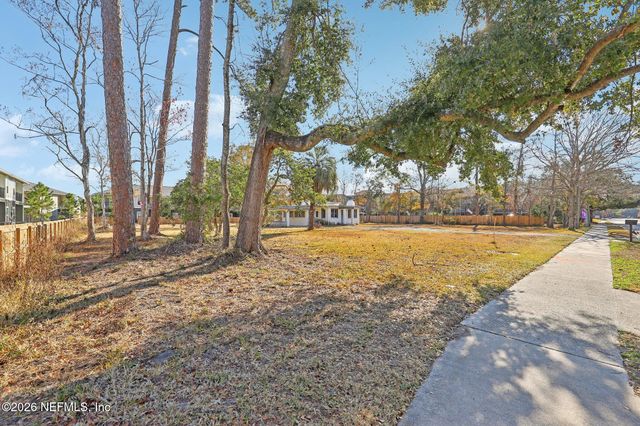 10117 OLD ST AUGUSTINE Road, Jacksonville, FL 32257