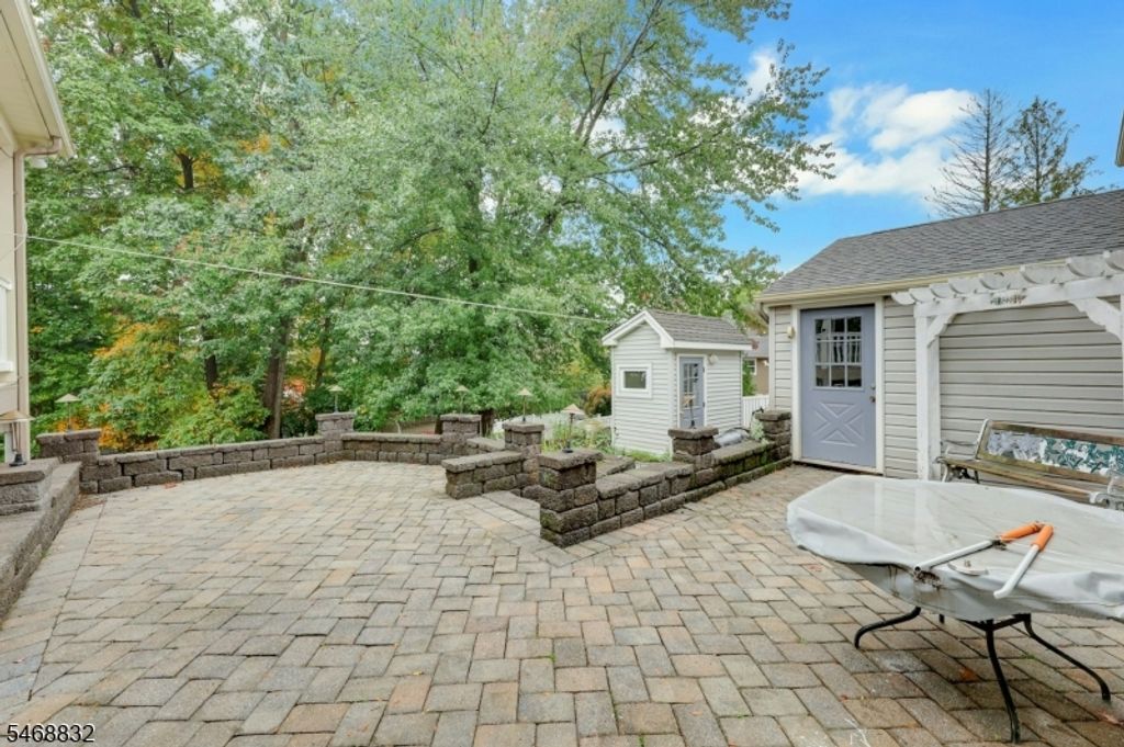 32 Clinton Ln, Wayne Twp., NJ 07470 — photo 5