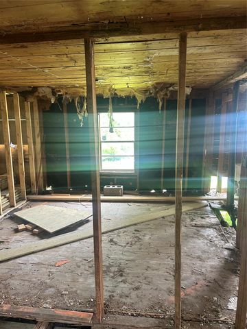 7014 De Priest Street, Houston, TX 77091