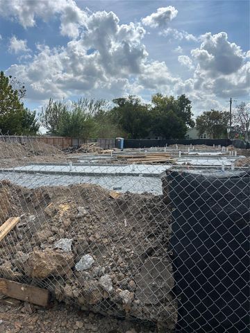 7014 De Priest Street, Houston, TX 77091