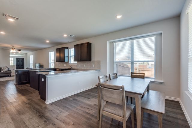 400 Livingston Drive, Desoto, TX 75115