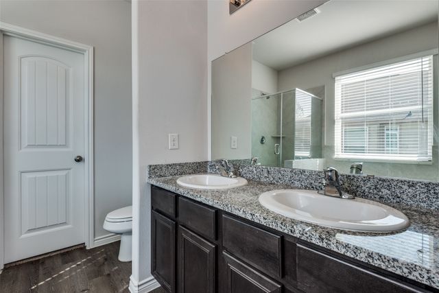 400 Livingston Drive, Desoto, TX 75115