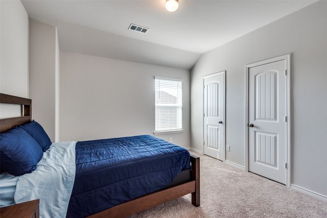 400 Livingston Drive, Desoto, TX 75115