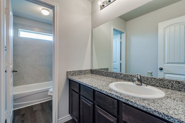 400 Livingston Drive, Desoto, TX 75115