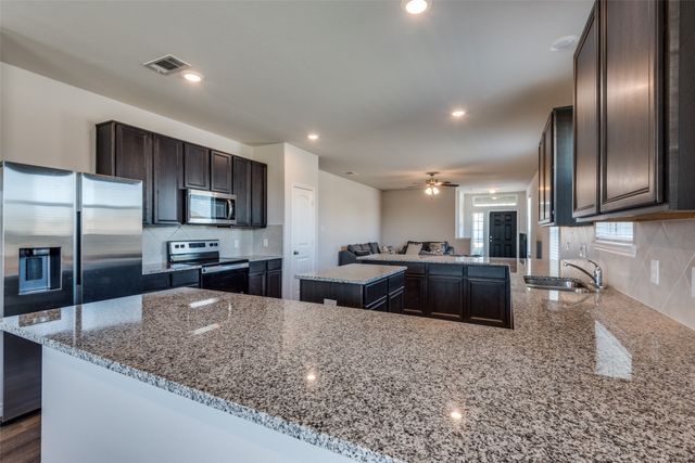 400 Livingston Drive, Desoto, TX 75115