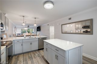 3021 Sandpiper Bay CIR E106, Naples, FL 34112