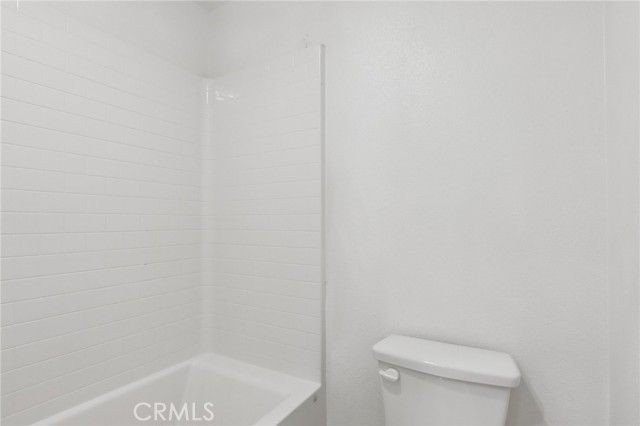 833 S Sumac Lane, Rialto, CA 92376