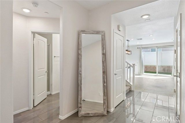 833 S Sumac Lane, Rialto, CA 92376