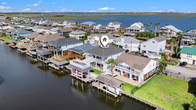 1171 Sailfish Street, Bayou Vista, TX 77563