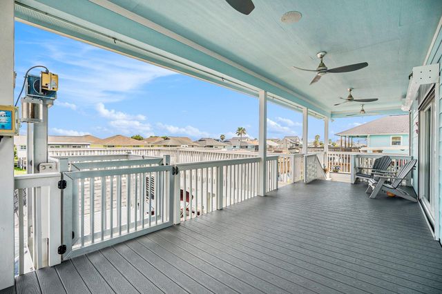 1171 Sailfish Street, Bayou Vista, TX 77563