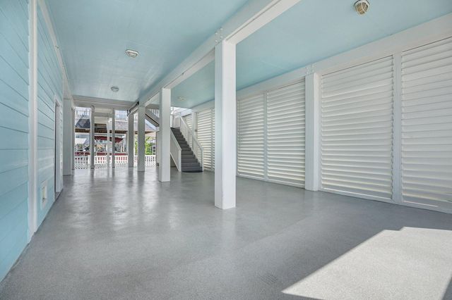1171 Sailfish Street, Bayou Vista, TX 77563