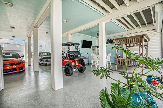 1171 Sailfish Street, Bayou Vista, TX 77563
