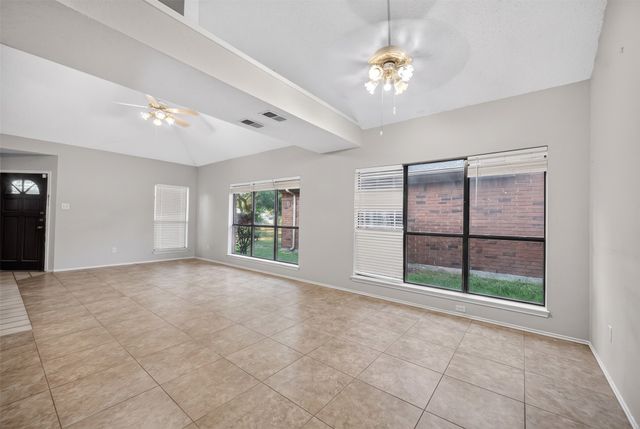 1936 La Prada Parkway, Mesquite, TX 75150