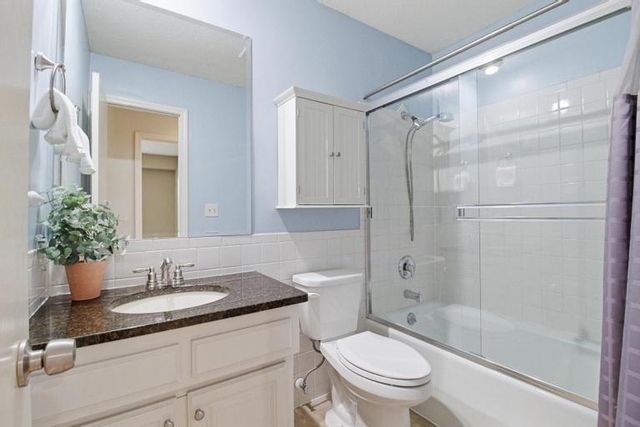 10007 MONROVIA Street, Lenexa, KS 66215