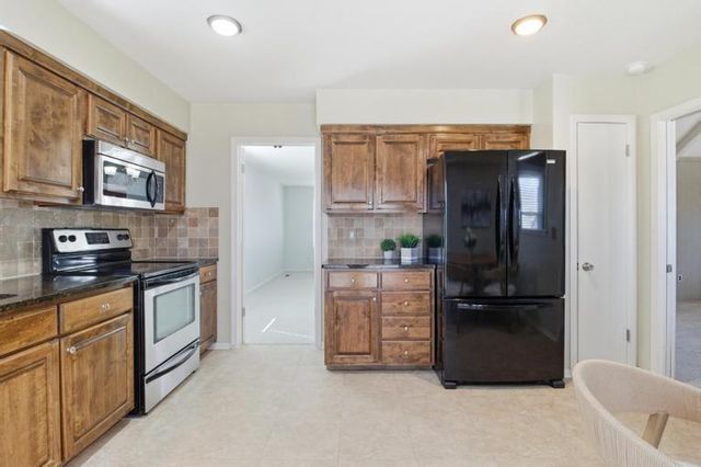 10007 MONROVIA Street, Lenexa, KS 66215