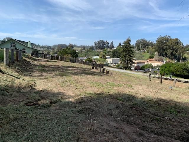 10120 Reese Cr., Salinas, CA 93907
