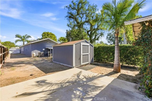 1062 El Camino, Santa Ana, CA 92705
