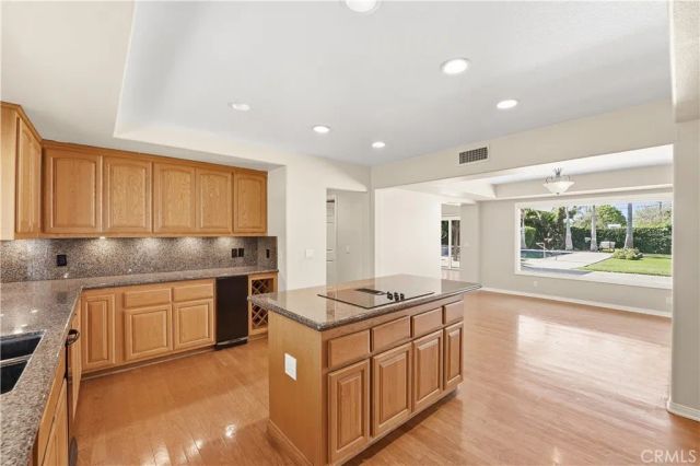 1062 El Camino, Santa Ana, CA 92705