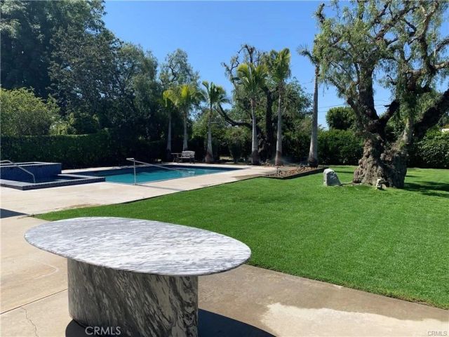 1062 El Camino, Santa Ana, CA 92705