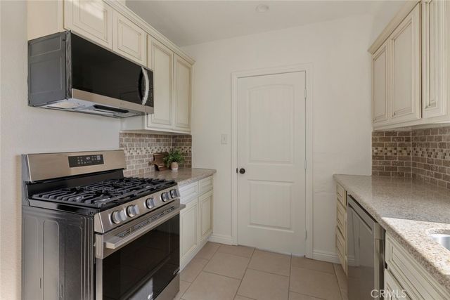 694 W Orange Grove, Pomona, CA 91768