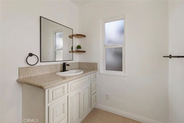 694 W Orange Grove, Pomona, CA 91768