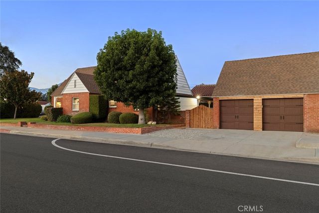 694 W Orange Grove, Pomona, CA 91768