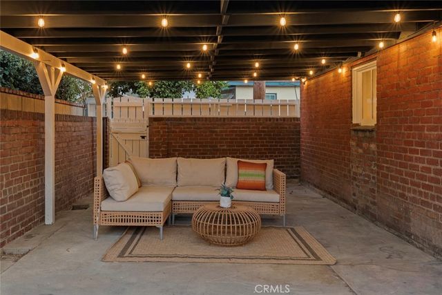 694 W Orange Grove, Pomona, CA 91768