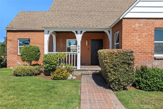 694 W Orange Grove, Pomona, CA 91768