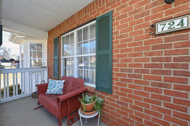 724 Charlie Gann Rd, Old Hickory, TN 37138