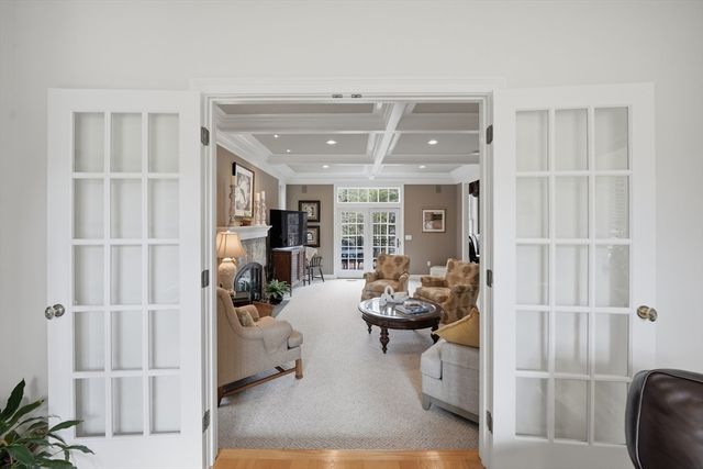 16 Falcon Heights, Wilbraham, MA 01095