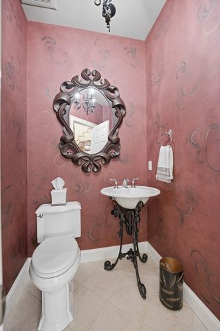 16 Falcon Heights, Wilbraham, MA 01095