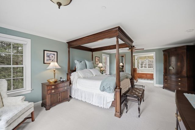 16 Falcon Heights, Wilbraham, MA 01095