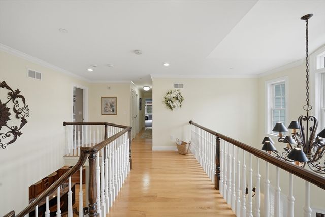 16 Falcon Heights, Wilbraham, MA 01095