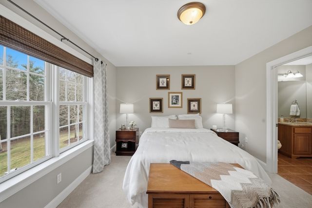 16 Falcon Heights, Wilbraham, MA 01095