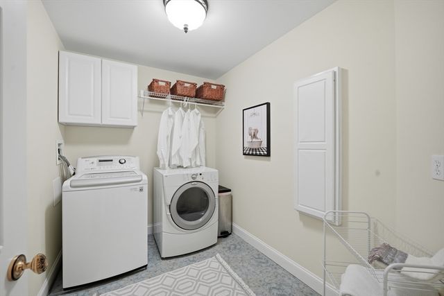 16 Falcon Heights, Wilbraham, MA 01095