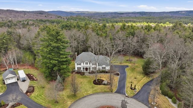 16 Falcon Heights, Wilbraham, MA 01095