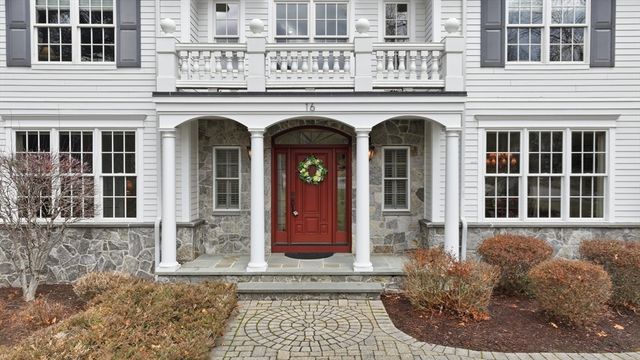 16 Falcon Heights, Wilbraham, MA 01095